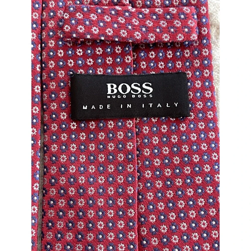 Hugo Boss 100% Silk Red Tie w Micro Flowers Blue Made in Italy Classic Designer